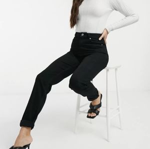 NWT ASOS Design High Waisted Mom Jeans (tall)